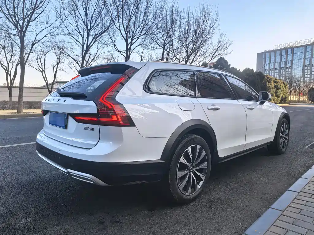 Volvo V90 — фото 5