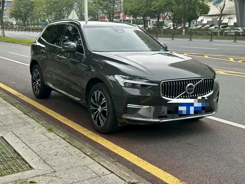 Volvo XC60 — фото 3