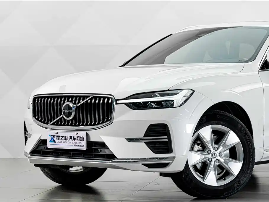Volvo XC60 — фото 3