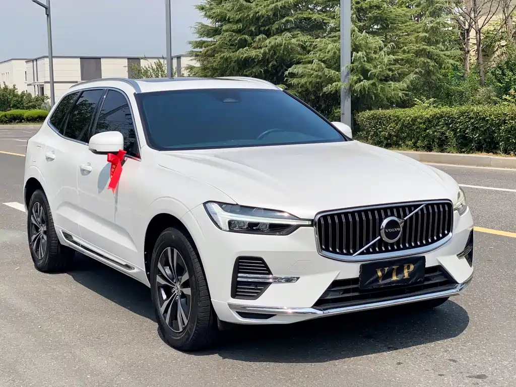 Volvo XC60 — фото 3