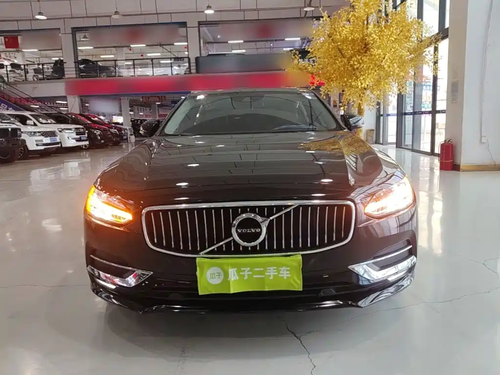 Volvo S90 — фото 3
