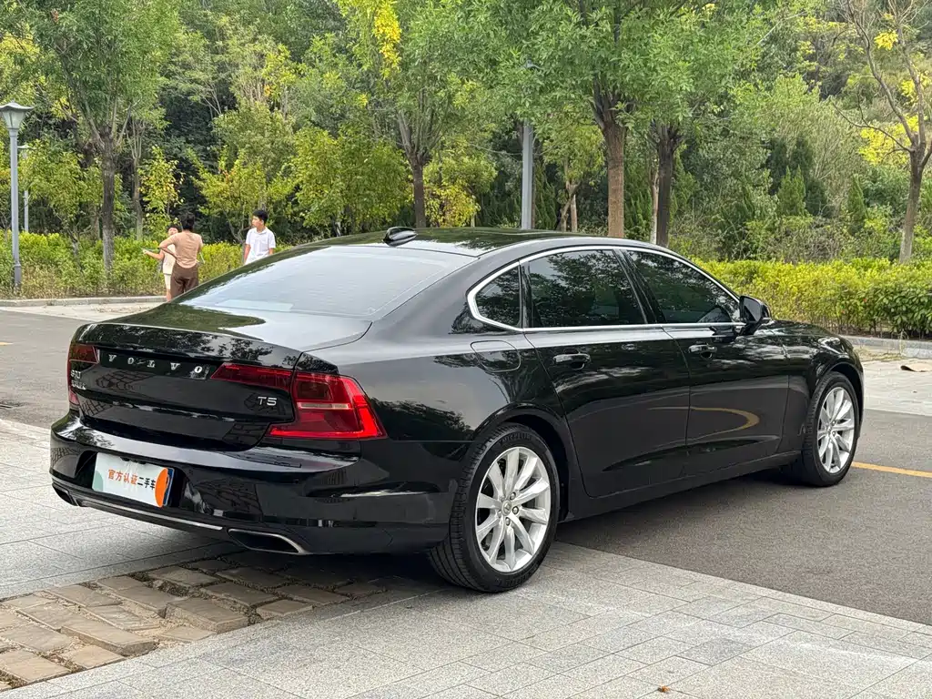 Volvo S90 — фото 6