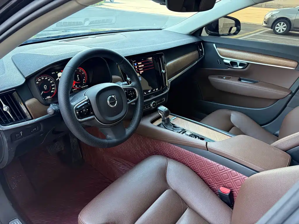 Volvo S90 — фото 5