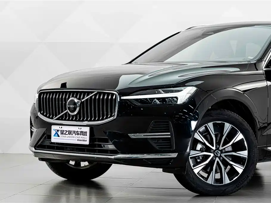 Volvo XC60 — фото 3