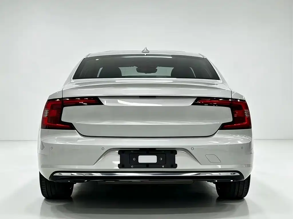 Volvo S90 — фото 7