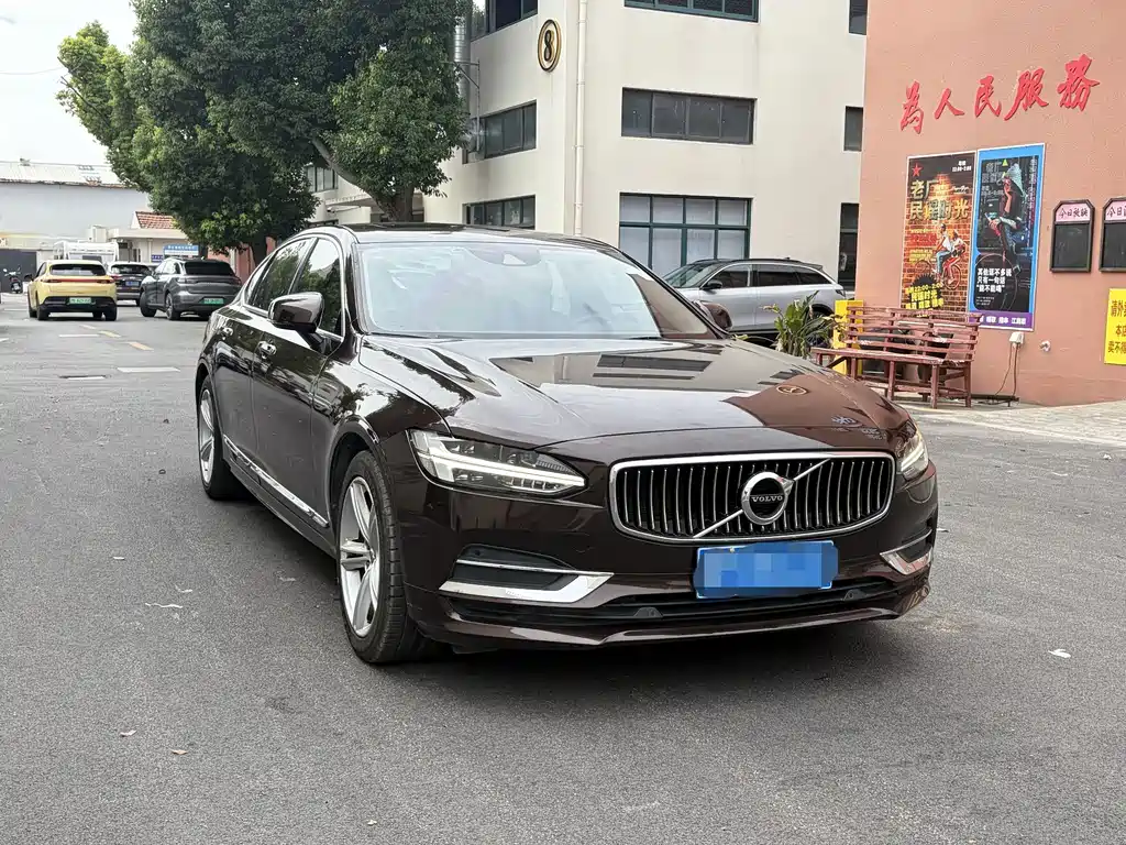 Volvo S90 — фото 3