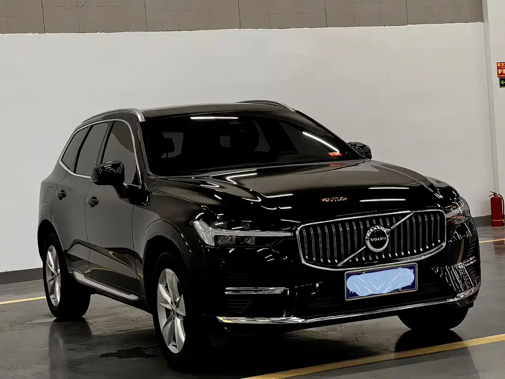 Volvo XC60 — фото 3