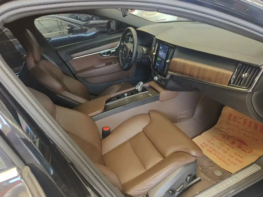 Volvo S90 — фото 14