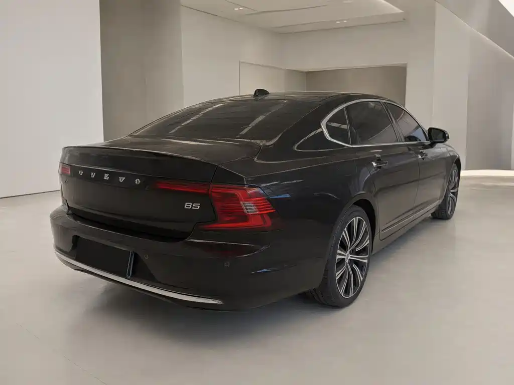 Volvo S90 — фото 4