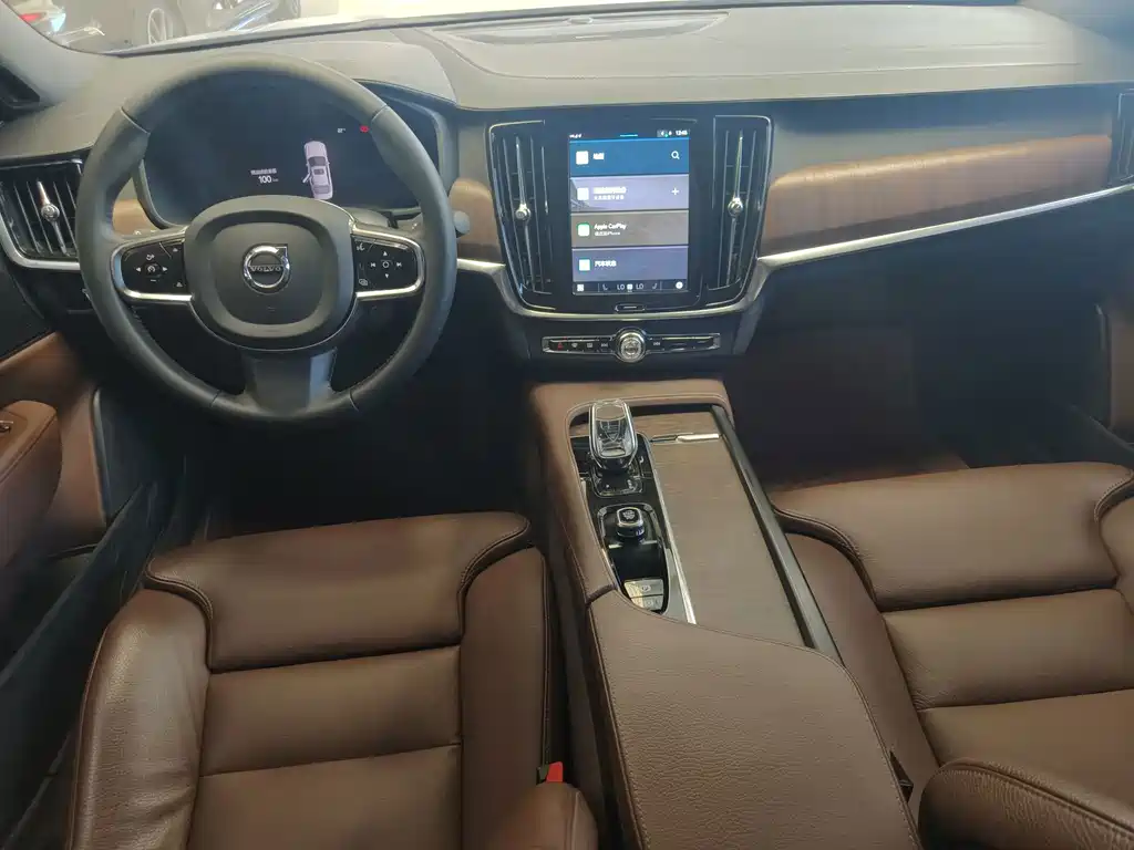 Volvo S90 — фото 8