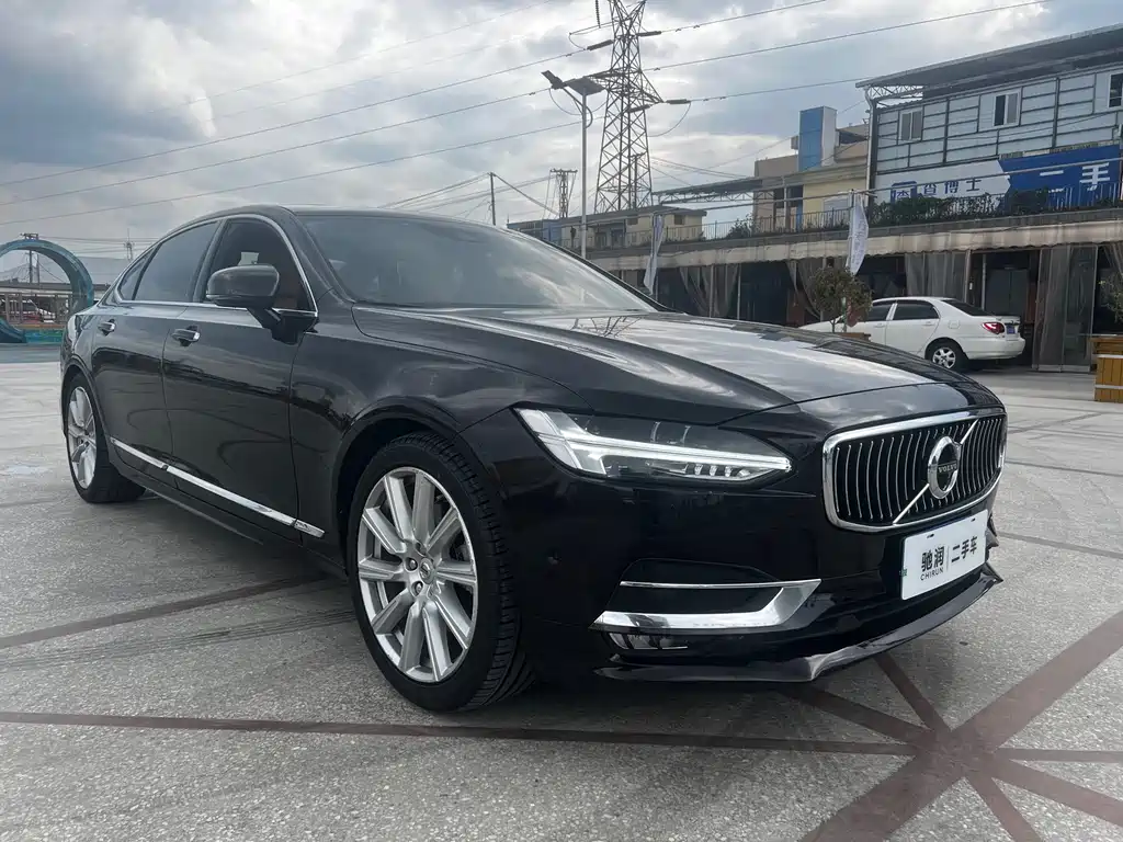 Volvo S90 — фото 3