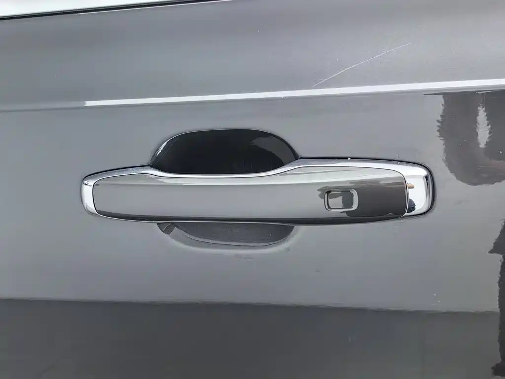 Volvo S90 — фото 18
