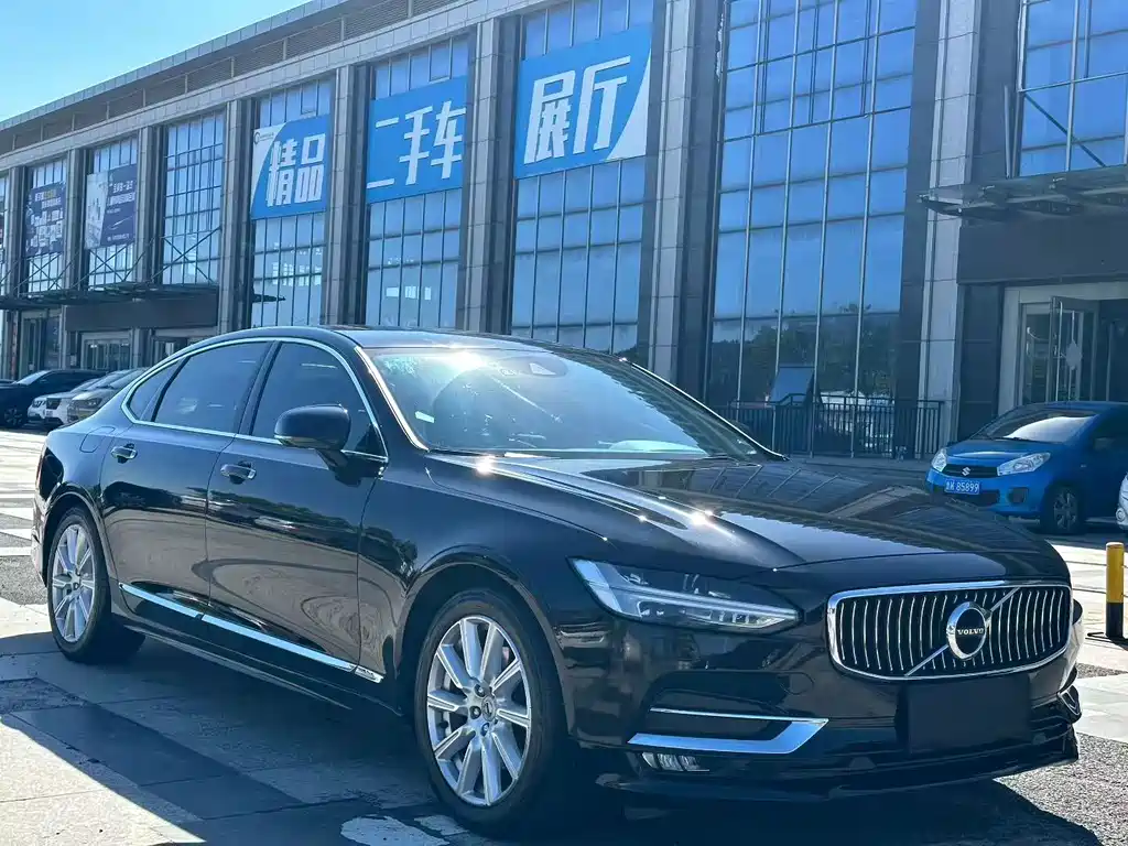 Volvo S90 — фото 3