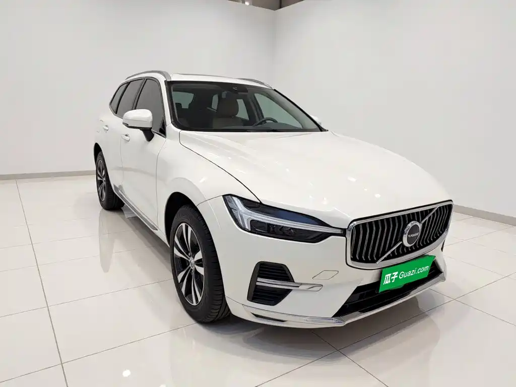 Volvo XC60 — фото 3