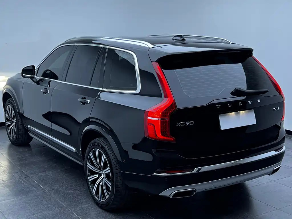 Volvo XC90 — фото 5