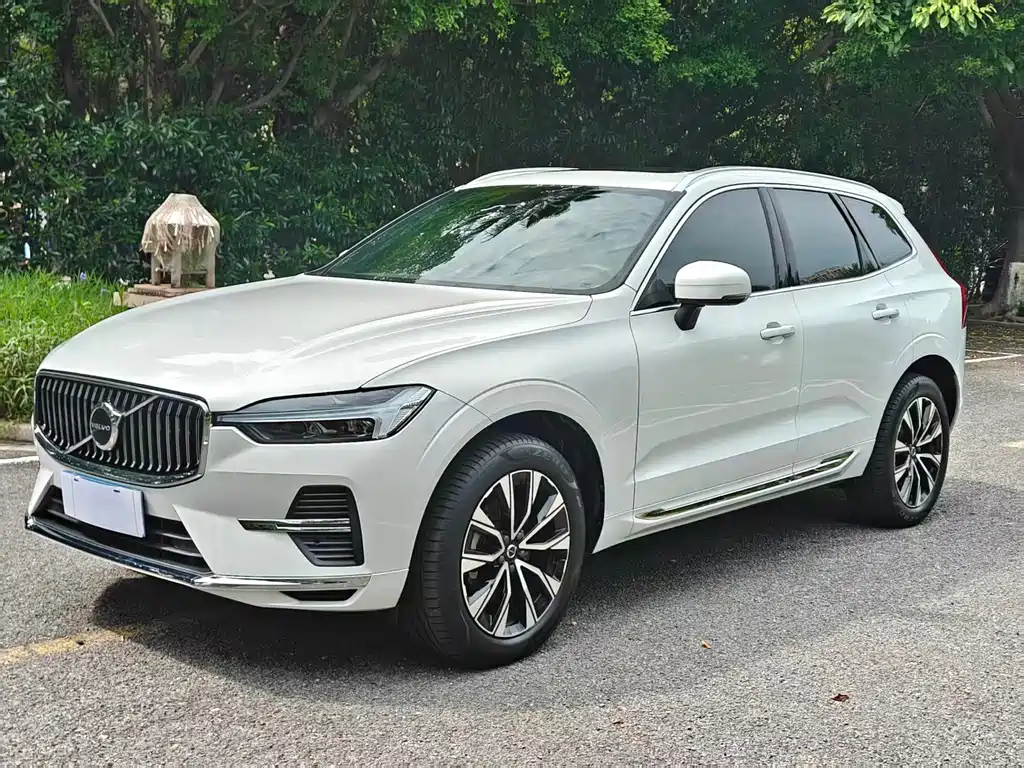 Volvo XC60 — фото 3