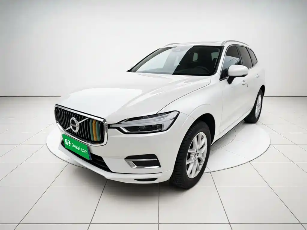 Volvo XC60 — фото 2