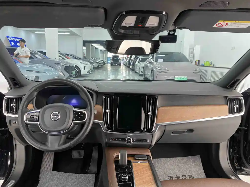 Volvo S90 — фото 6