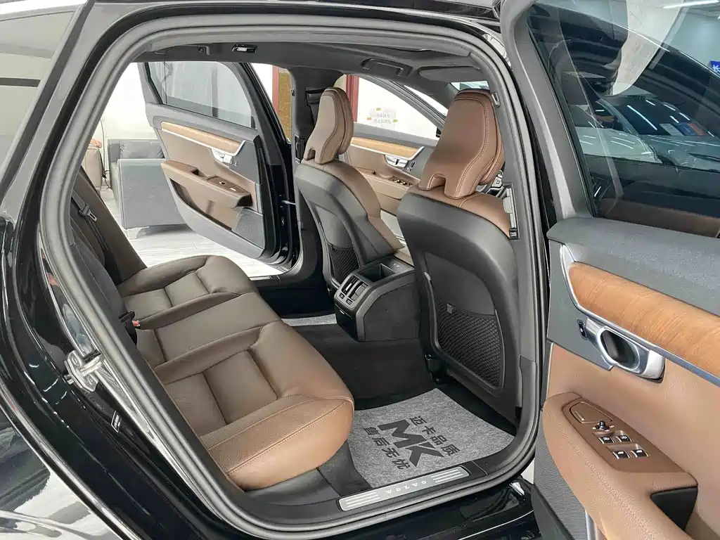 Volvo S90 — фото 8