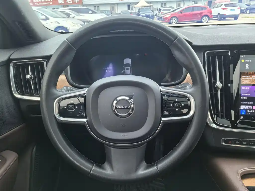 Volvo S90 — фото 10