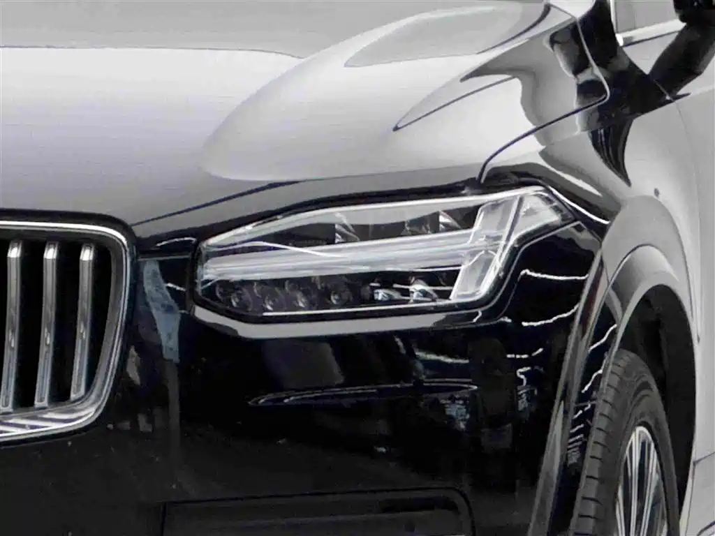 Volvo XC90 — фото 3