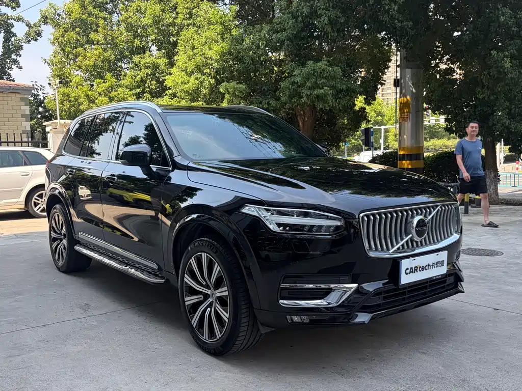 Volvo XC90 — фото 4