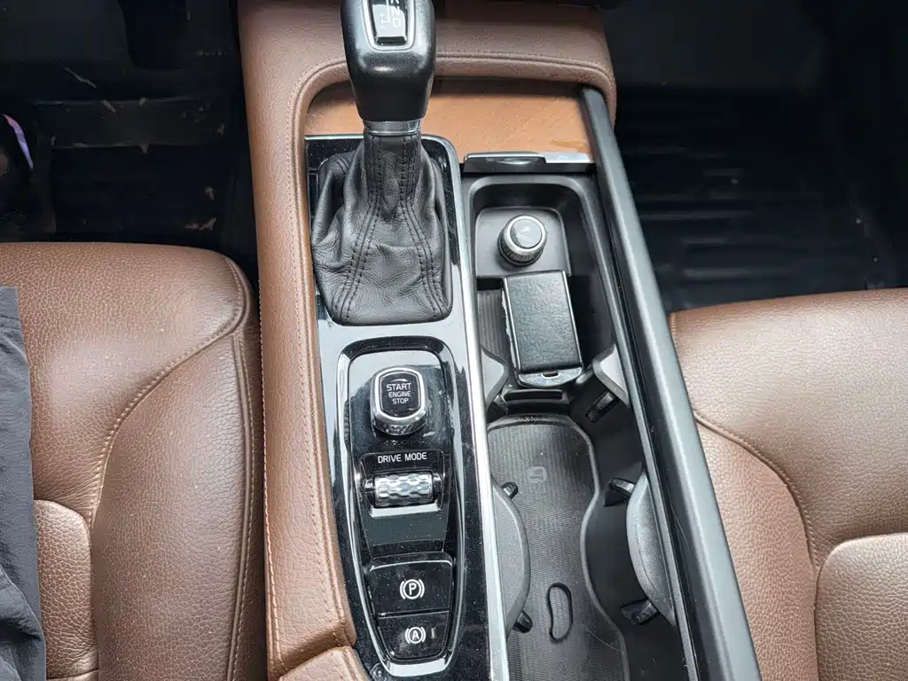 Volvo S90 — фото 7