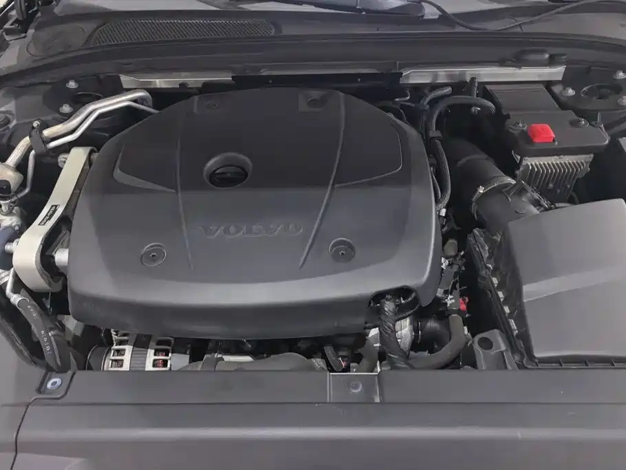 Volvo S90 — фото 10