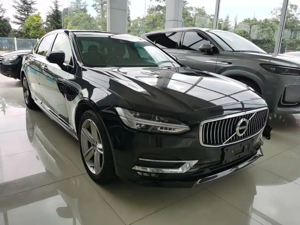 Volvo S90 — фото 4