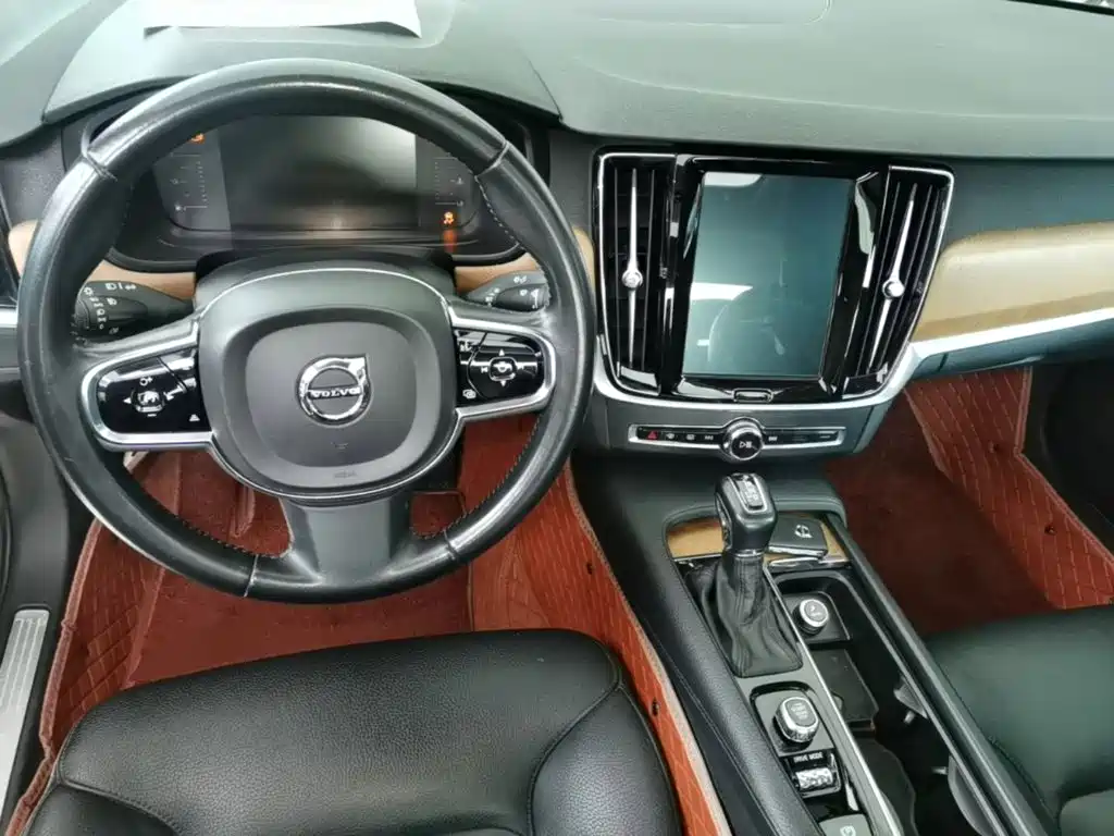 Volvo S90 — фото 10
