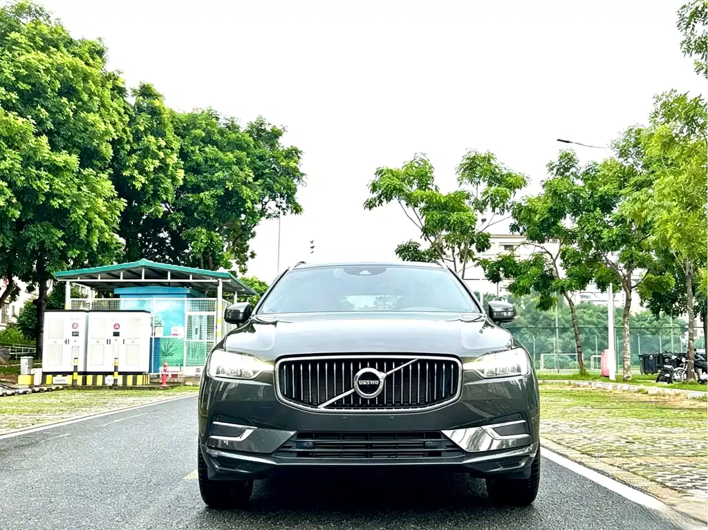 Volvo XC60 — фото 3