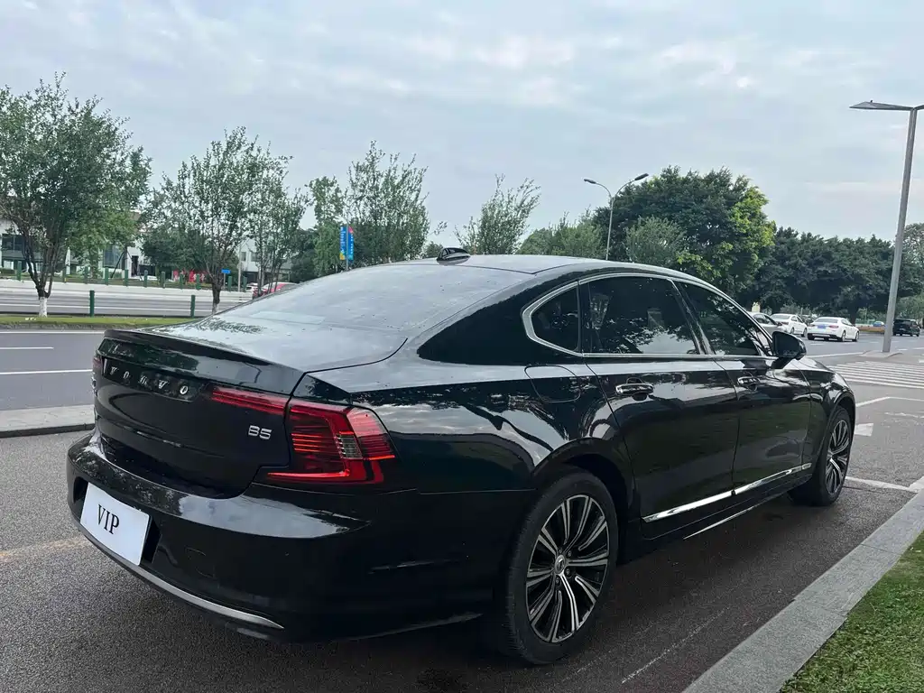 Volvo S90 — фото 9