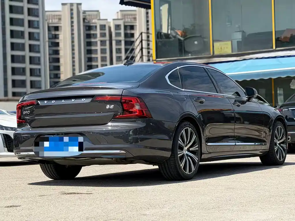 Volvo S90 — фото 4