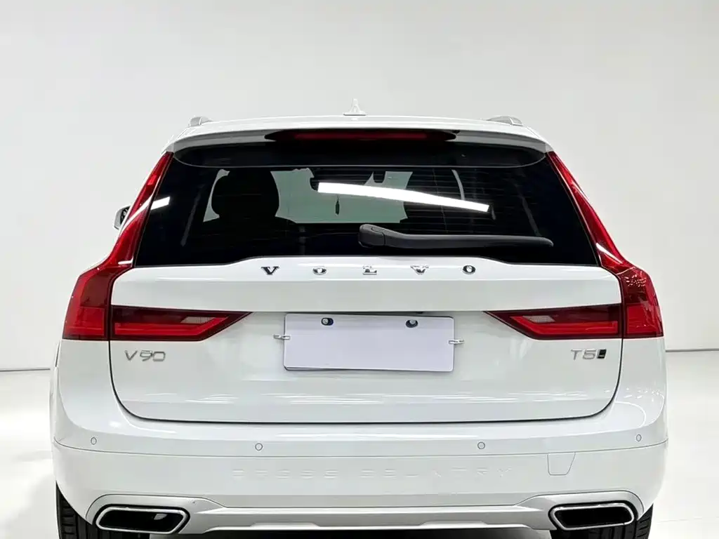 Volvo V90 — фото 6