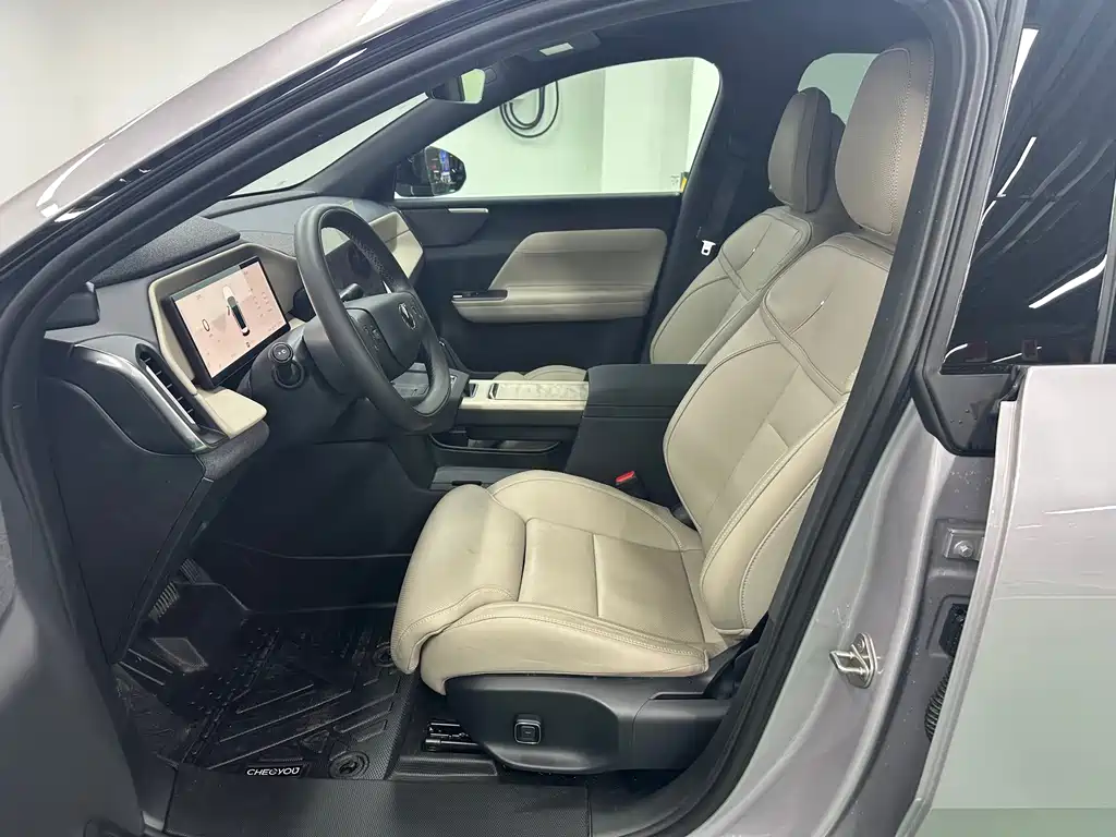 Volvo XC70 PHEV — фото 8