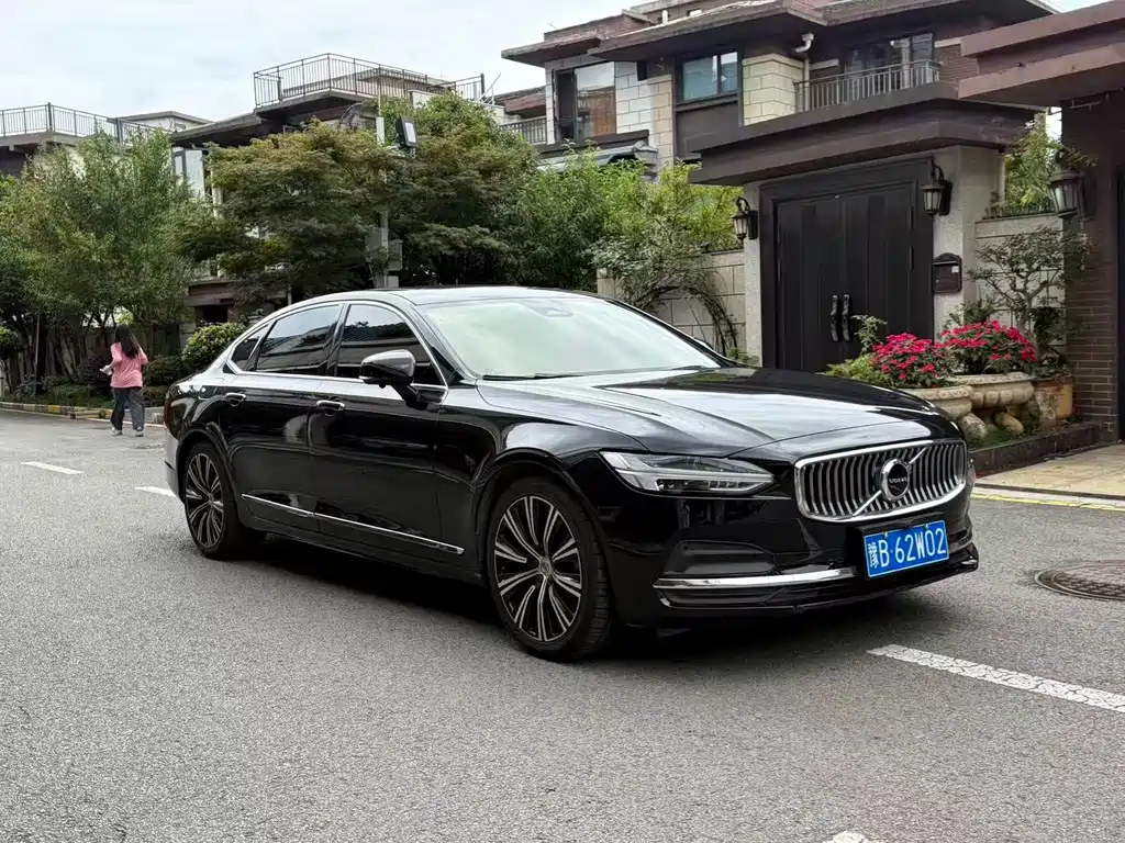 Volvo S90 — фото 3