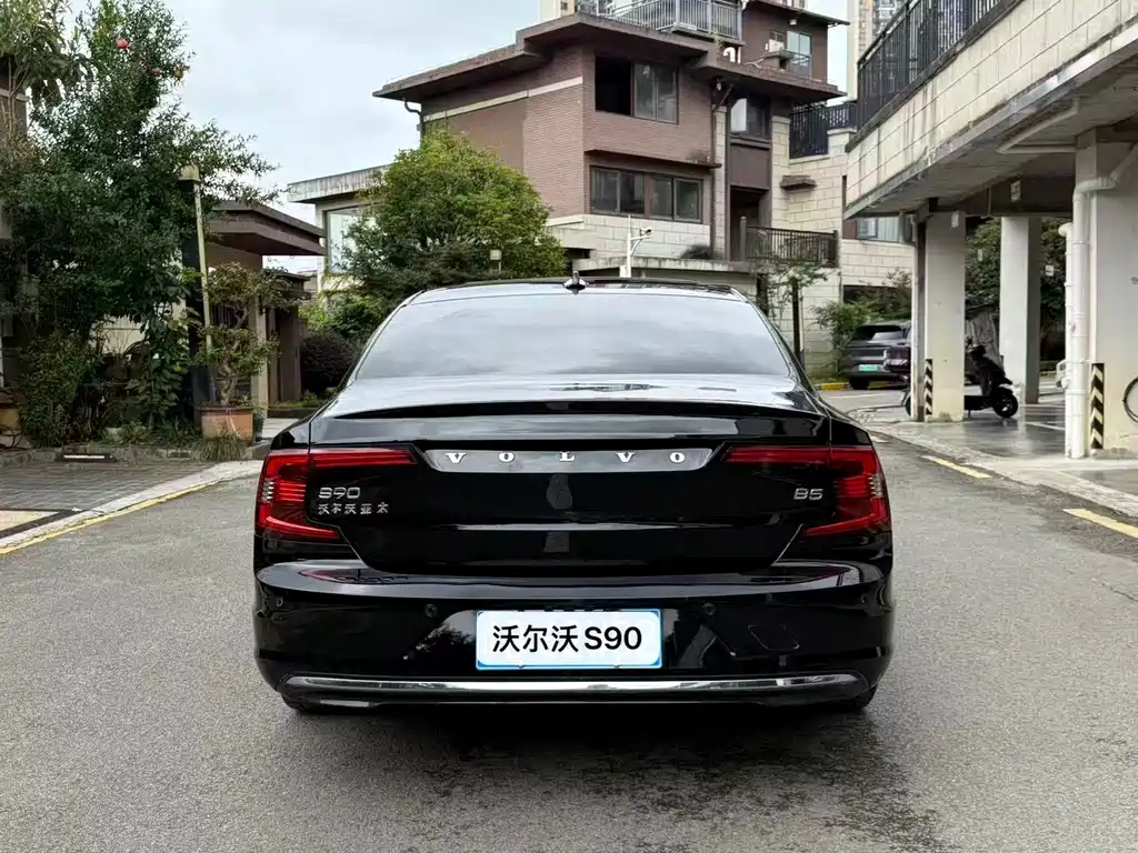 Volvo S90 — фото 8