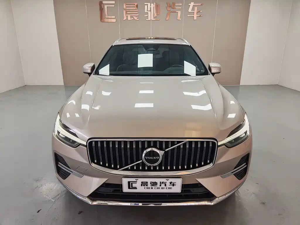 Volvo XC60 — фото 2