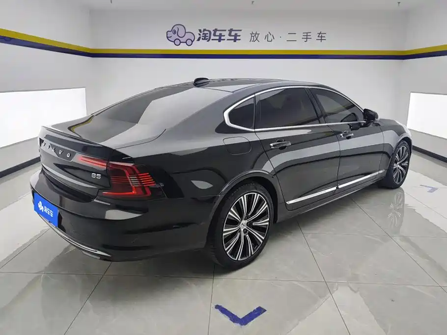 Volvo S90 — фото 3