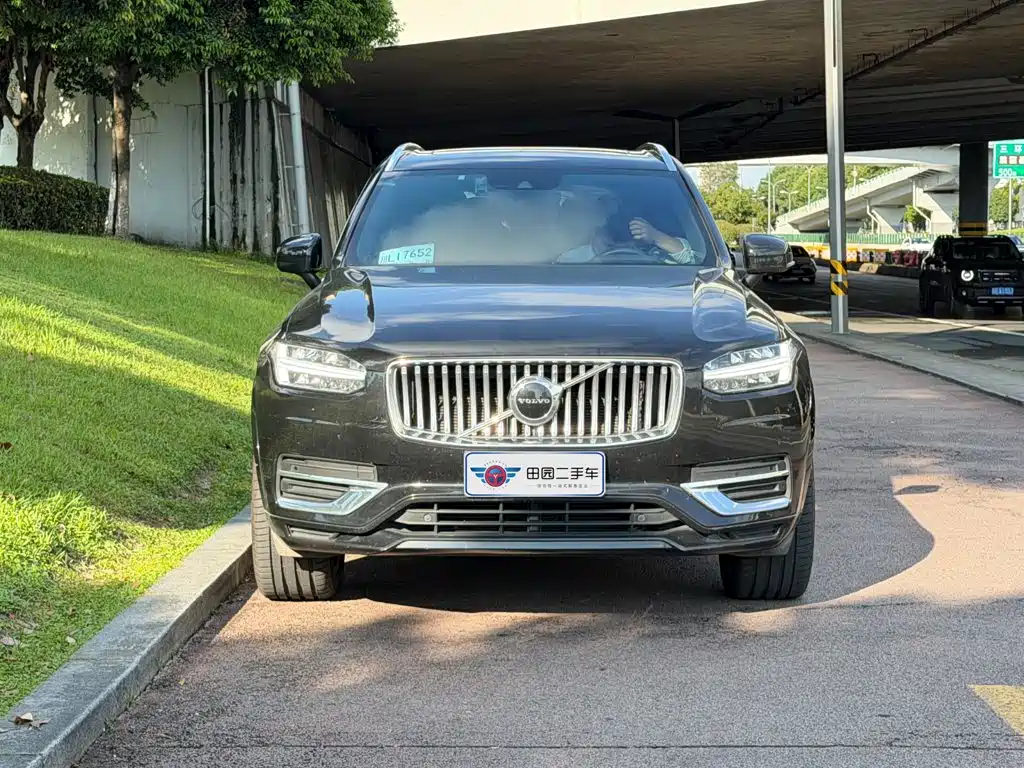 Volvo XC90 — фото 2
