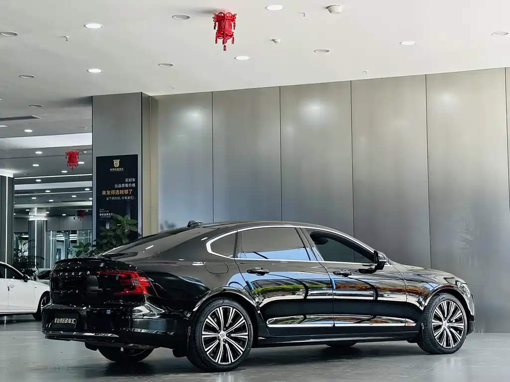 Volvo S90 — фото 7