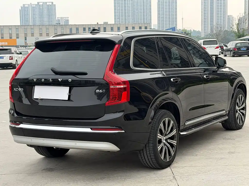 Volvo XC90 — фото 4