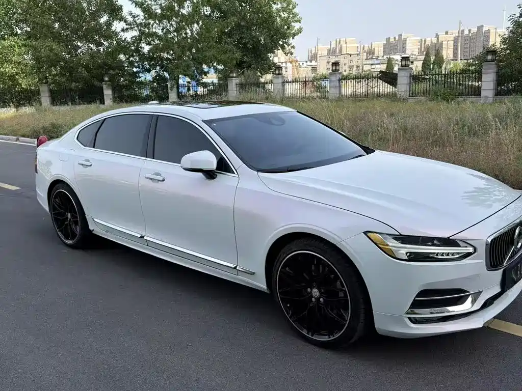 Volvo S90 — фото 2
