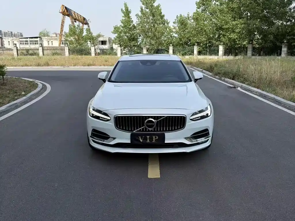 Volvo S90 — фото 3