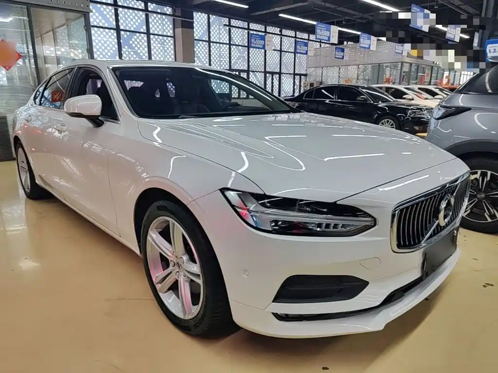 Volvo S90 — фото 4