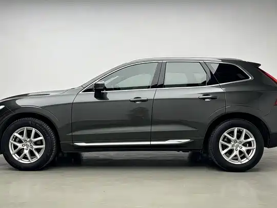 Volvo XC60 — фото 3