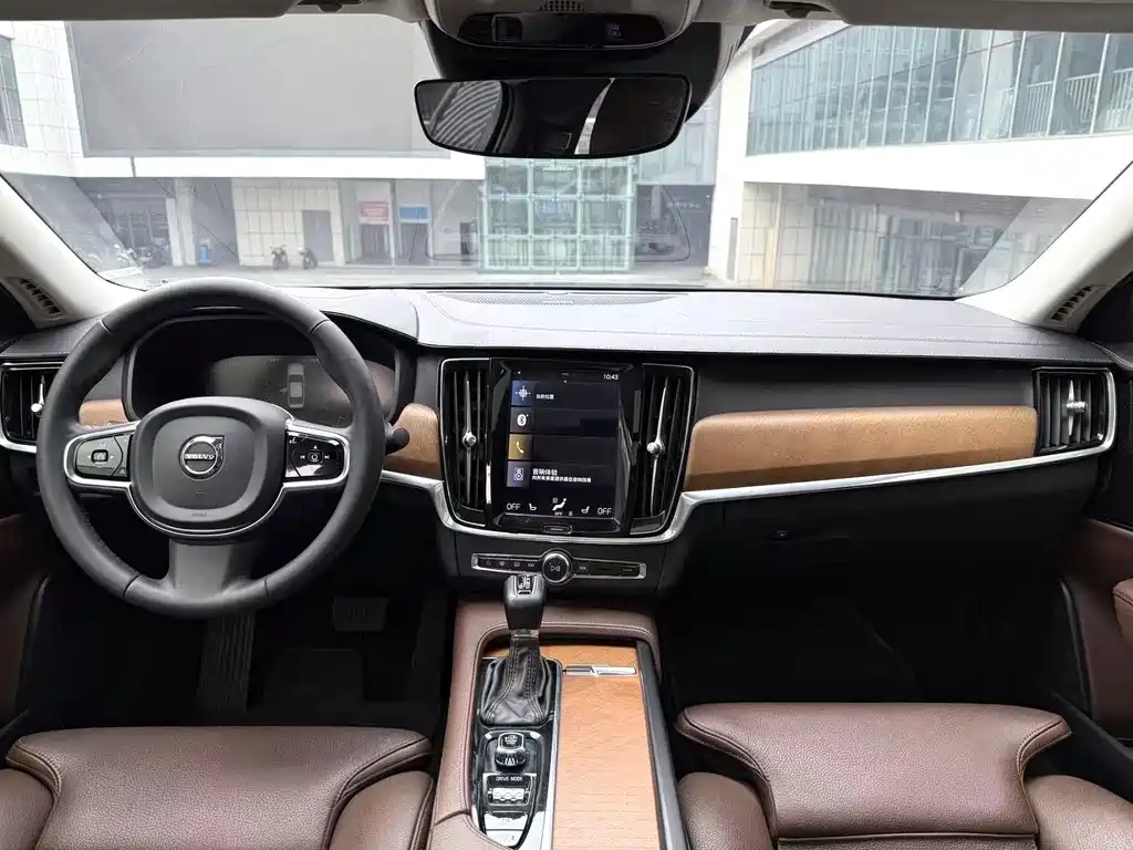 Volvo S90 — фото 8