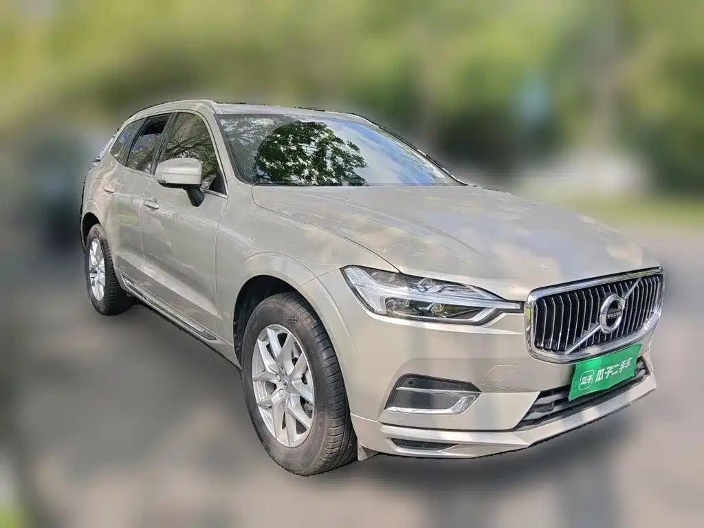 Volvo XC60 — фото 4