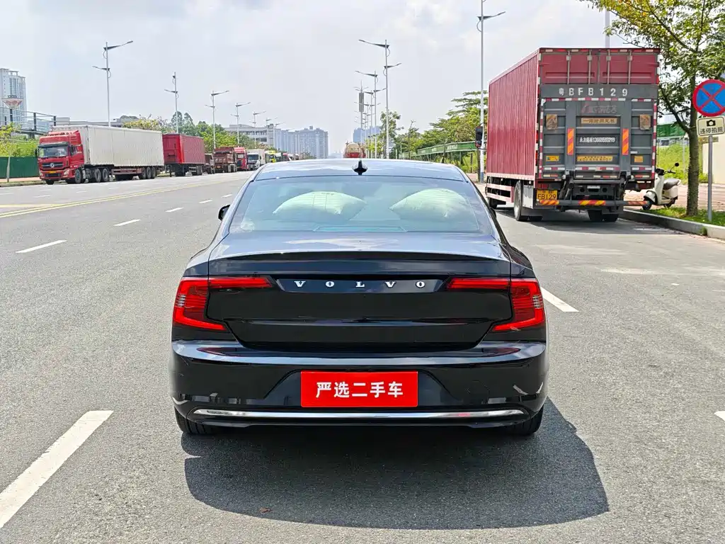 Volvo S90 — фото 4