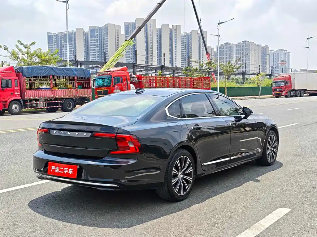 Volvo S90 — фото 5